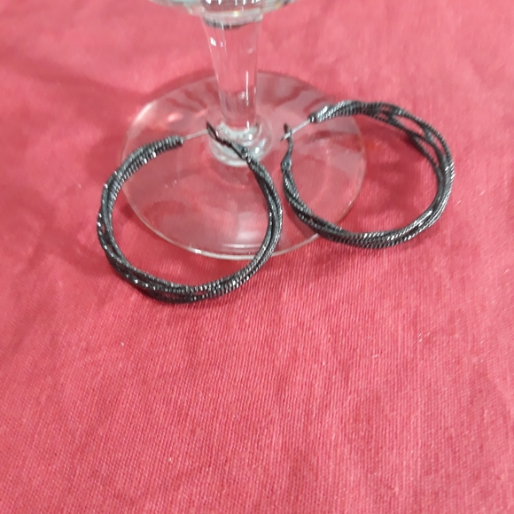 ❤ 3X12 EARRINGS - Picture 3 of 8